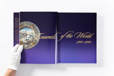 Enamels of the World, 1700-2000: The Khalili Collections - Image 3
