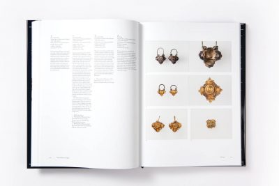 The Art of Adornment: Jewellery of the Islamic Lands - Image 11