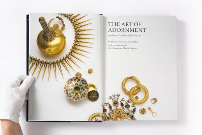 The Art of Adornment: Jewellery of the Islamic Lands - Image 4